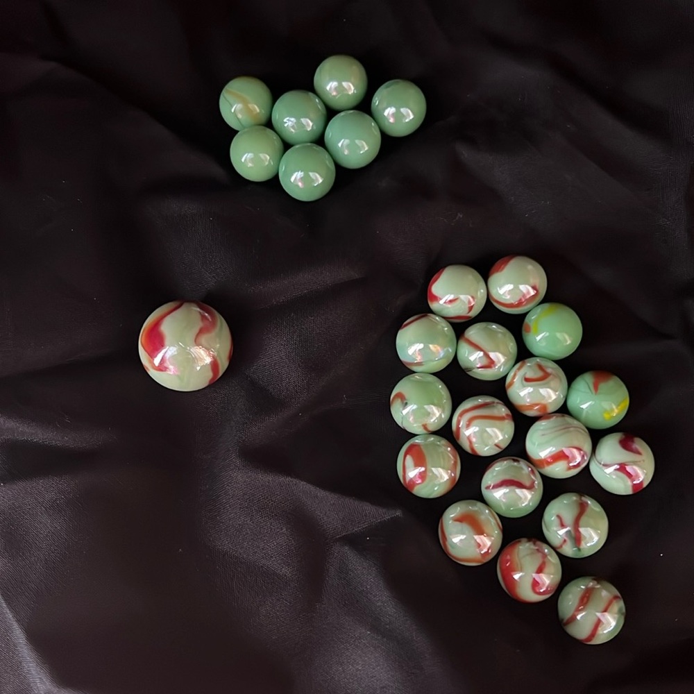 Super Cool Vintage Mint Green/Brown Swirl Marbles & Shooter
